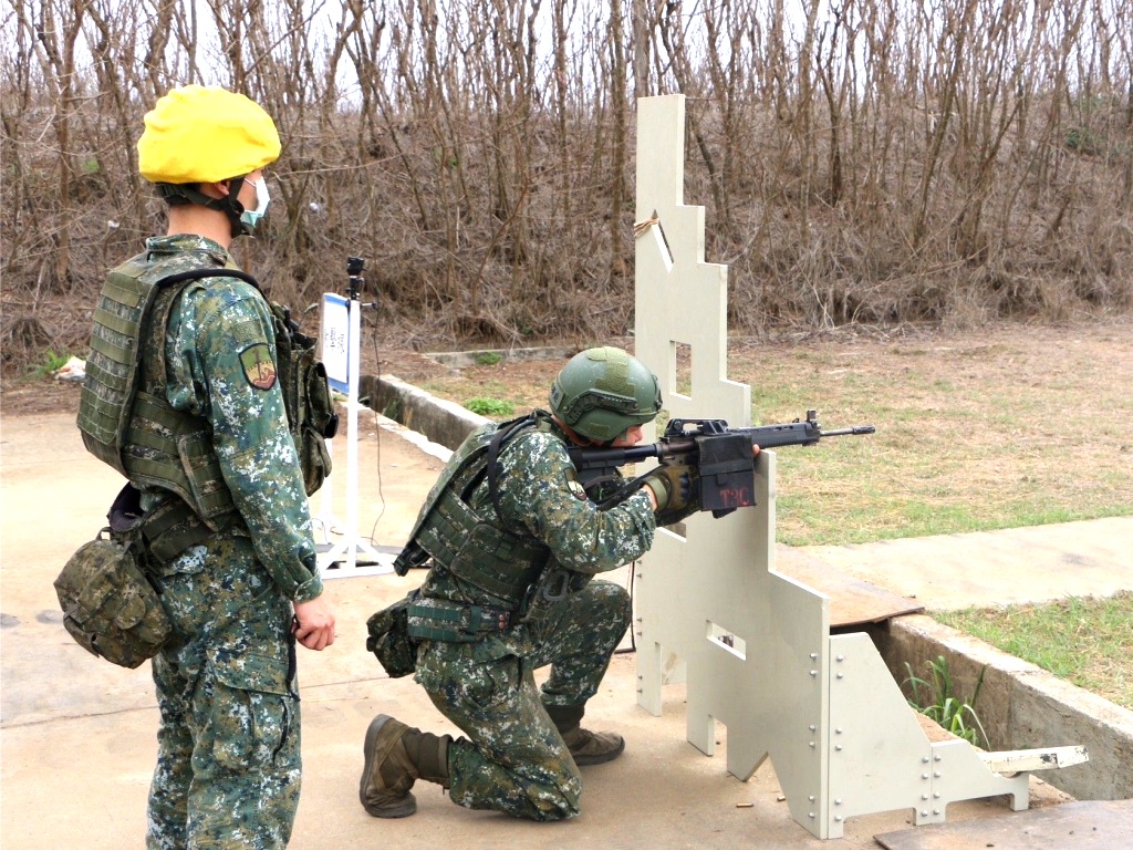 實戰化射擊訓練 提升官兵射擊效能