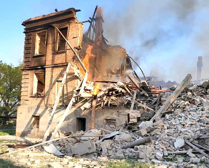 烏克蘭學校遭轟炸致2死 殘骸下餘60人恐已罹難